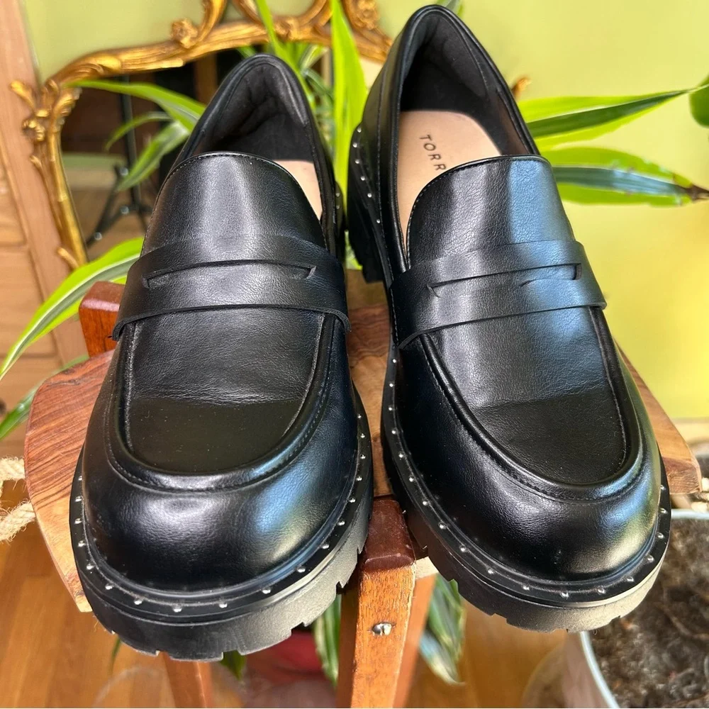 TORRID Chunky Studded Black Loafers NWOT - Picture 9 of 9